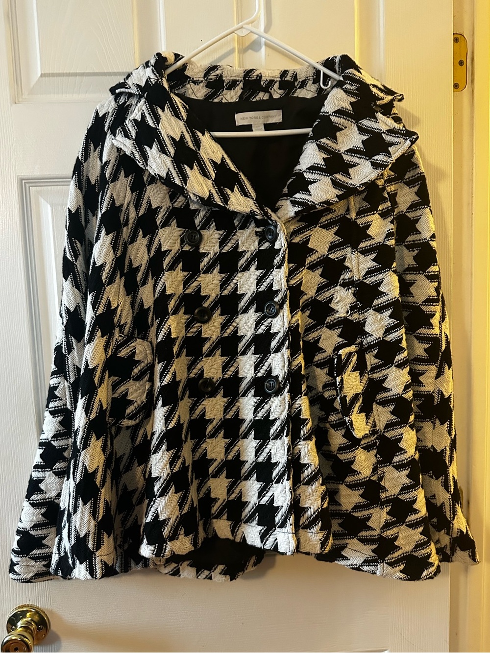 New York & Company Black and White Houndstooth Cape Coat